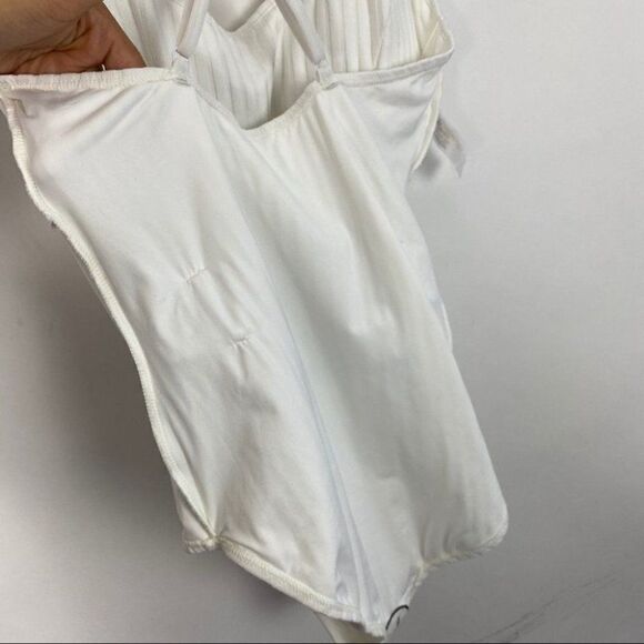 Juicy Couture Belted Swimsuit One Piece‎ - Picture 9 of 11